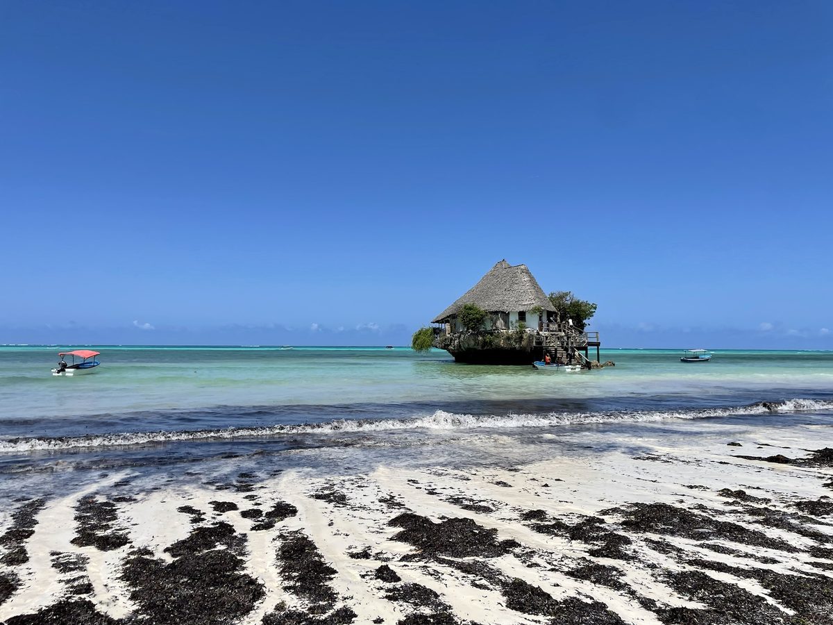 Boven water in Zanzibar